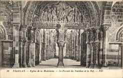 CPA Vezelay L Eglise de la Madeleine Le portail du Narthex et la Nef