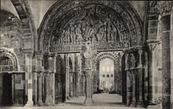 CPA Vezelay Eglise De La Madeleine Le portail de Narthex et de la Nef 