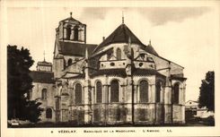 CPA Vezelay Basilique de la Madeleine L Abside 