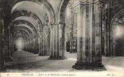 CPA Vezelay Eglise de la Madeleine Lateral Gauche