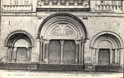 CPA Vezelay Eglise de la Madeleine Portail occidental