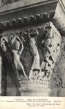 CPA Vezelay Eglise de la Madeleine Chapiteau du Premier Pilier De la Nef Cote Ouest