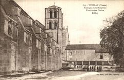 CPA Vezelay Basilique de la Madeleina Tour Sud et Cloitre Edsa