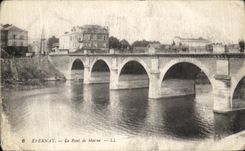 VINTAGE POSTCARD Epernay the Bridge of the Marne