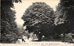 VINTAGE POSTCARD Trawl nets On the Marne the Garden of Jard Gone of the Chestnut trees