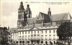CPA Tours Le Musee des Beaux Arts et la Cathedrale St Gatien 