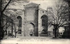 CPA Saint Maximin Facade de la Basilique