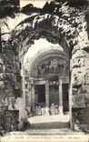 CPA Nimes Le Temple de Diane L Entree 