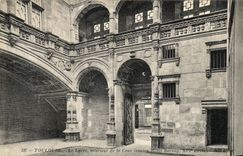 CPA Toulouse Le Lycee interieur de la Cour Ancien hotel Bornuy