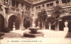 CPA Toulouse Le Petit Cloitre du Musee 