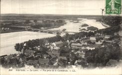 POSTAL Nevers de la VENDIMIA el Loire vista de la catedral