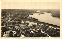 Elevacion de Nevers de la POSTAL de la VENDIMIA de Medine y del Loire