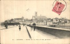 VENDIMIA Nevers entrado POSTAL de la ciudad y de la opinion