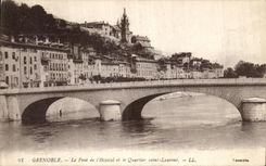 VINTAGE POSTCARD Grenoble the Bridge of L Hospital and Quarlier Saint Laurent