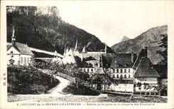 CPA Couvent de la Grande Chartreuse Entree Principale et la Chapelle des Etrangers