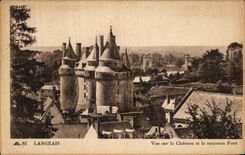 CPA Langeais Vue sur le Chateau et le Nouveau Pont 