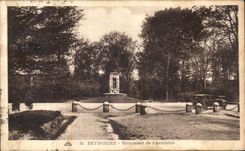 CPA Rethondes Monument de l Armistice Militaria