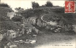 VINTAGE POSTCARD Senlis Entered of Arena