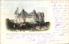 CPA Chateau de Pierrefonds Vue Prise de la Route de Villers Cotterets 