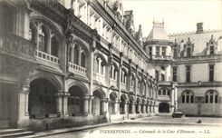 CPA Pierrefonds Colonnade de la Cour d Honneur