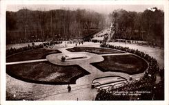 VINTAGE POSTCARD the Crossroads Of L Armistice Drill of Compiegne