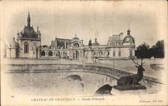 CPA Chateau De Chantilly Facade principale Cerf