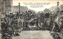 CPA Paris Le Tombeau du Soldat Inconnu inhume sous l Arc Triomphe