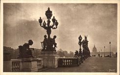 CPA Paris Motifs Decoratifs du Pont Alexandre III