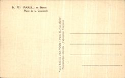 CPA Paris en flanant Place de la Concorde Tour Eiffel