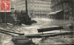 CPA Paris Inondations de Janvier 1910 Gare St Lazare vue de la rue de l Arcade