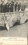 CPA Paris Crue De la Seine Jardin des Plantes L Ours blanc conte ses peines
