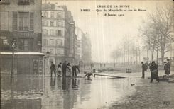 CPA Paris Crue De La Seint Quai de Montebelle et rue de Bievre