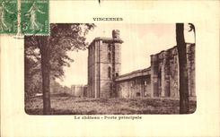 VINTAGE POSTCARD Paris the Castle Carries Principal