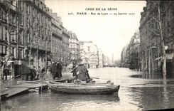 VINTAGE POSTCARD Believed Of the Seine Paris Street Of Lyon