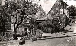 CPSM Paris And Its Mervelles Montmartre the cabaret of Nimble Rabbit street of the Willows