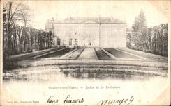 VINTAGE POSTCARD Trawl nets On the Marne Garden of the Prefecture