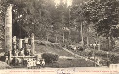 CPA Bourbonne les Bains Ruines Gallo romaines Enfants