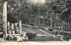 CPA Bourbonne les Bains Ruines Gallo Romaines Enfants