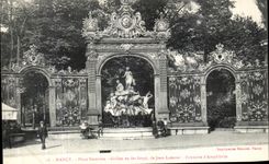 CPA Nancy Place Stanislas Grilles en fer Forge de Jean Lamour Fontaine d Amphitrite