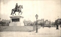 CPA Paris Pont Neuf et Statue d Henri IV