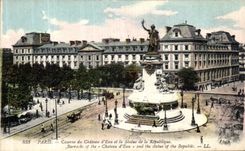 CPA Paris Caserne du Chateau d Eau et la Statue de la Republique