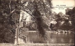 VINTAGE POSTCARD Paris Garden of the Chaumont Hillocks the Lake