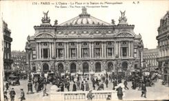 VINTAGE POSTCARD Paris L Operated the Place and the Station of the Subway