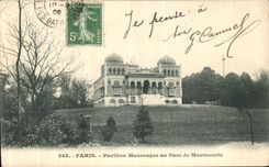 VINTAGE POSTCARD Moorish Paris House with the Park of Montsouris