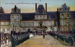 VINTAGE POSTCARD Palate of Fontainebleau Adleux Napoleon 1st