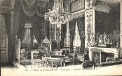 VINTAGE POSTCARD Fontainebleau Chambre has Coucher of Napoleon 1st