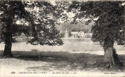 CPA Bagnoles De L Orne Les Bords du Lac