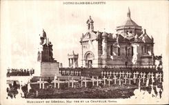 CPA ND de Lorette Monument du general et la chapelle