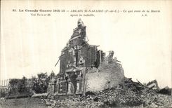 CPA La Grande Guerre Ablain St Nazaire Ce qui reste de la Mairie apres la Bataille Militaria