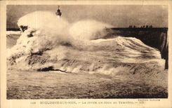 VINTAGE POSTCARD Boulogne on Sea the Pier one Day of Storm